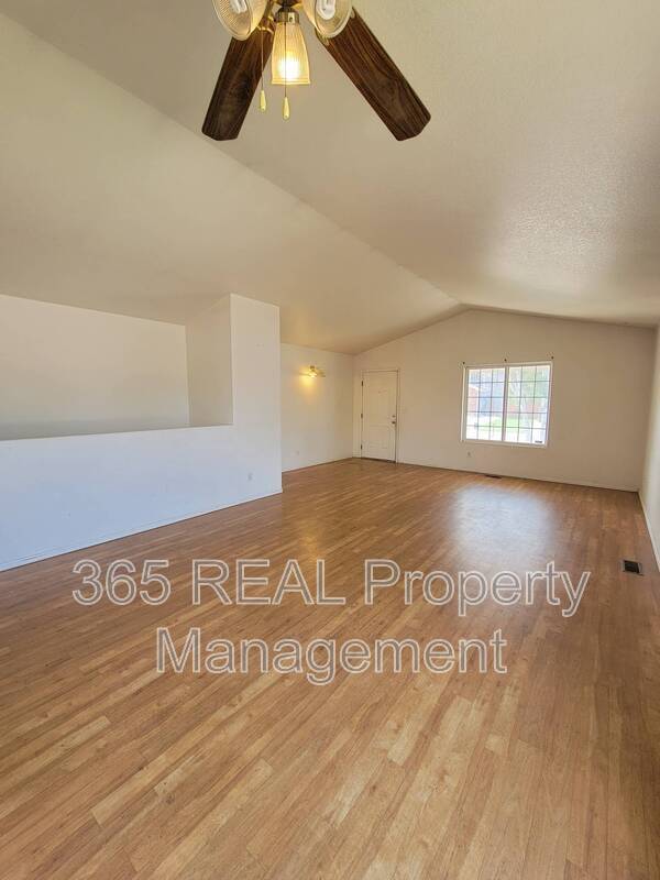 Building Photo - 3821 Tumbleweed Dr