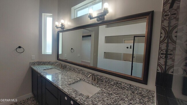 Building Photo - 12349 Desert Wolf Ave