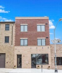 Building Photo - 258 Broadway