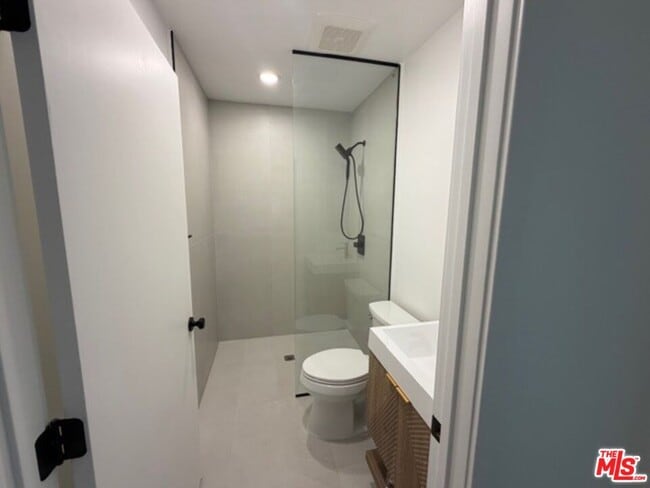 Building Photo - 2106 Pisani Pl