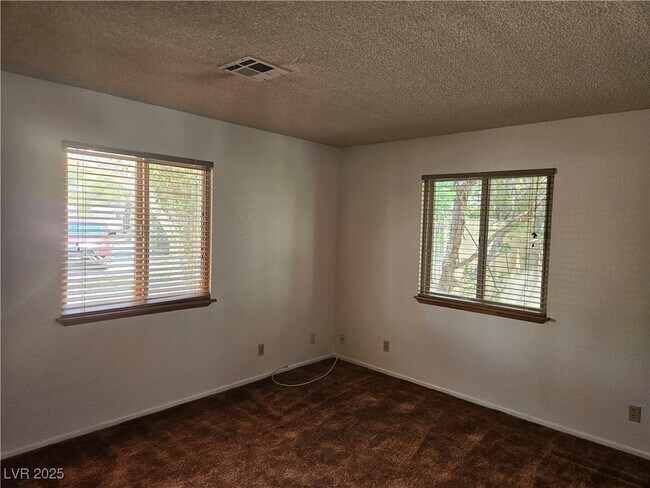 Building Photo - 7733 Radcliff St