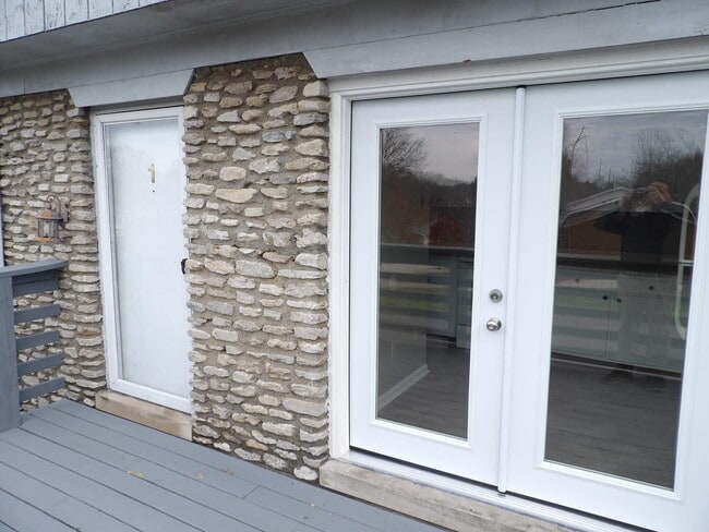 Building Photo - 409 Ridgewood Ln