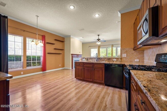 Building Photo - 1028 Meadow View Ln