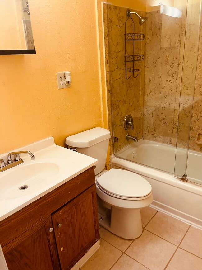 Building Photo - 5519 Cannonway Dr