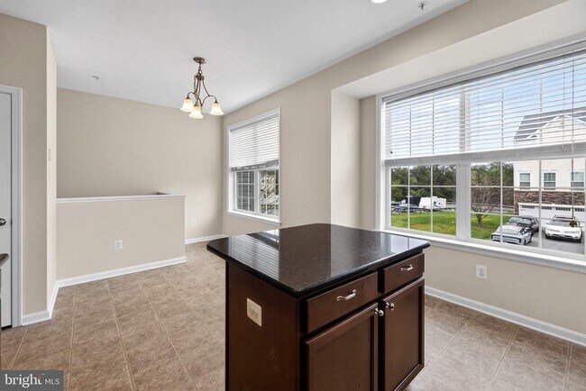 Building Photo - 10382 Lantern Ln