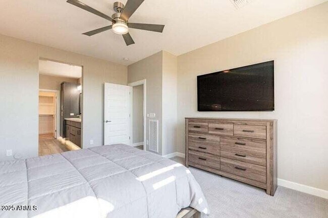 Building Photo - 247 E Las Puertas Ln