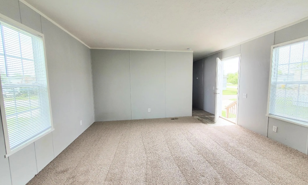 Building Photo - 9775 Spinnaker Dr