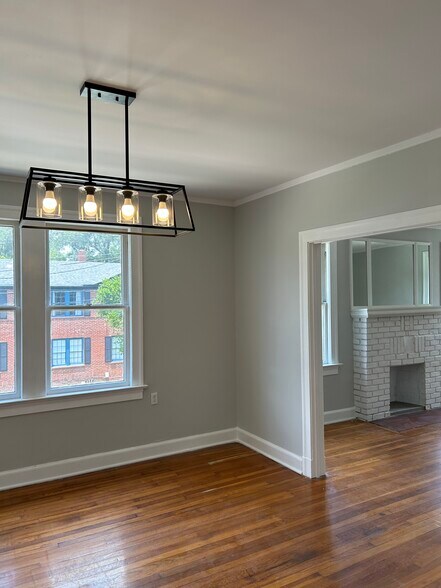 Building Photo - 768 Acosta St