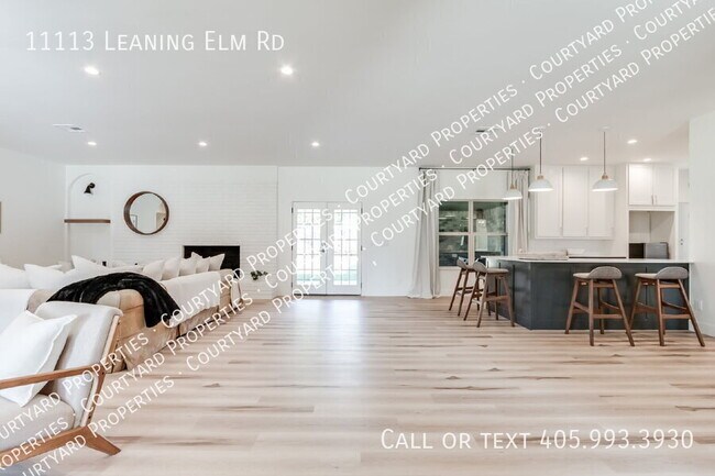 Building Photo - 11113 Leaning Elm Rd