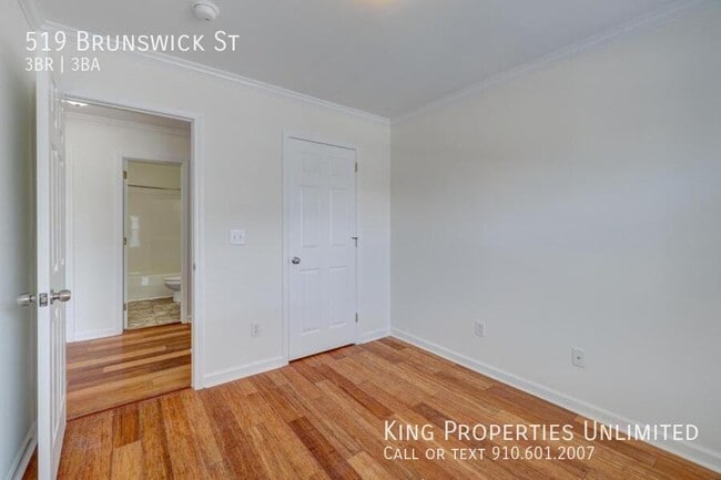 Building Photo - 519 Brunswick St