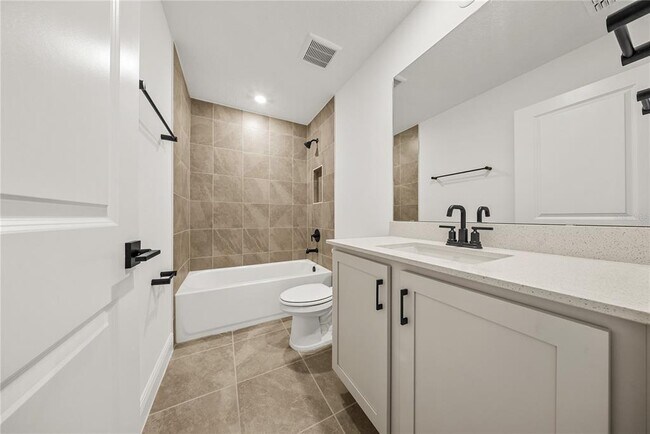 Building Photo - 12890 Eureka Lemon Dr