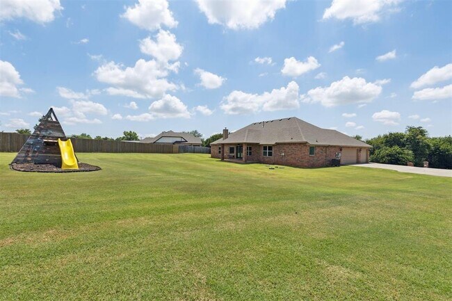 Building Photo - 13640 Ridge View Ln