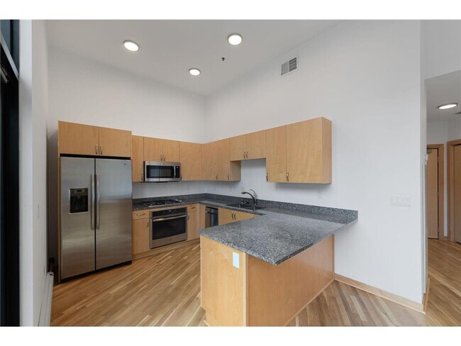 Building Photo - 1240 S 2nd St