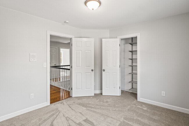 Building Photo - 309 Caraway Ln