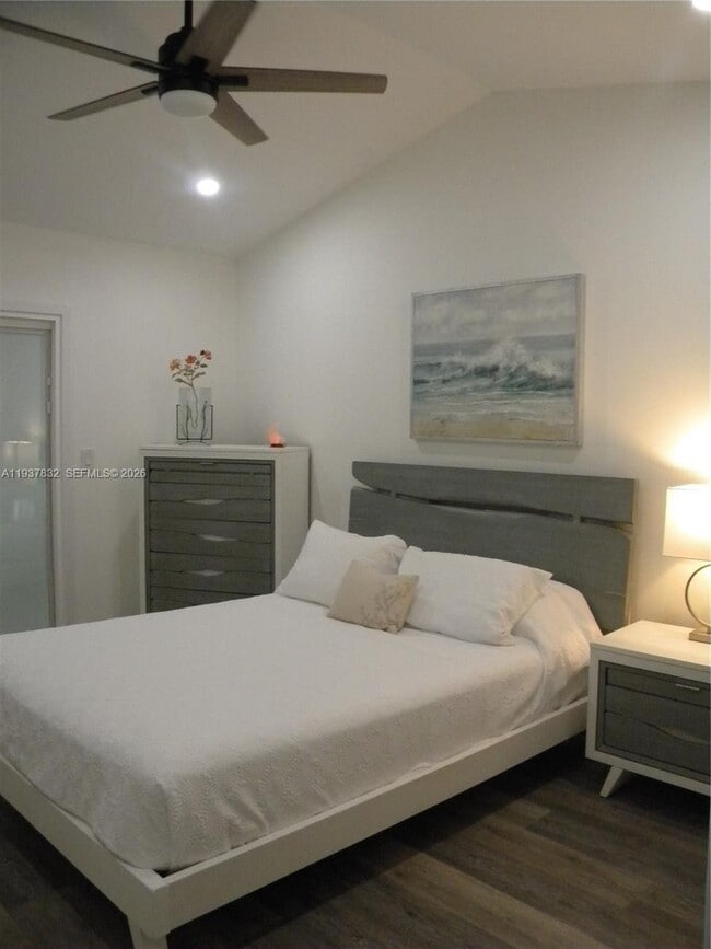 Building Photo - 78 Vía De Casas Norte