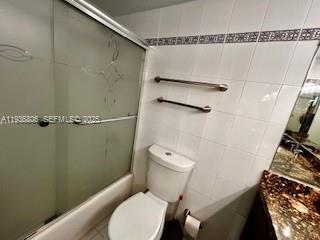 Building Photo - 2655 Collins Ave