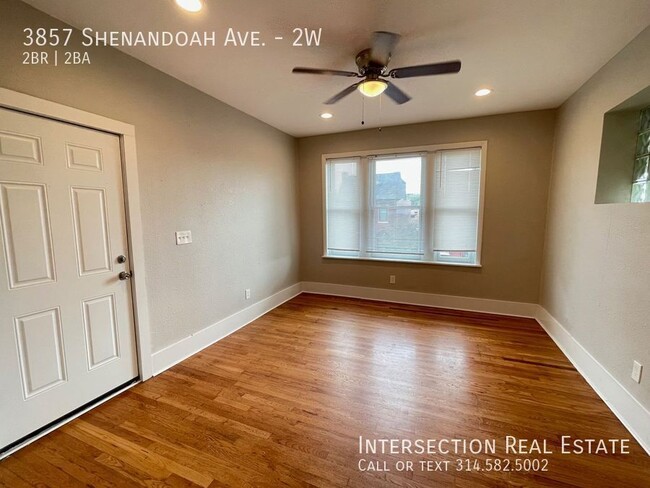 Building Photo - Beautifully Updated 2bd/1.5ba Apartment in...