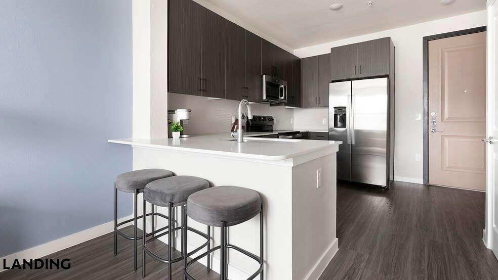 Building Photo - 14015 Univ Pass