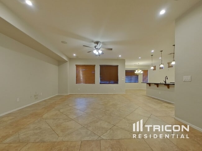 Building Photo - 700 S 220th Ln