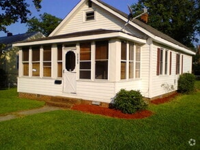 Building Photo - Move in nready home in Hampton VA