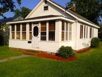 Building Photo - Move in nready home in Hampton VA