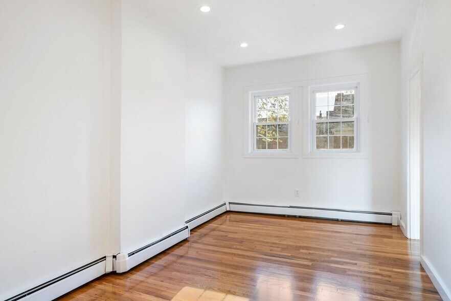 Building Photo - 101 Rutherford Ave