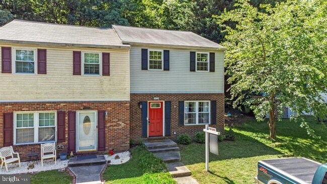 Building Photo - 3715 Mainsail Cove