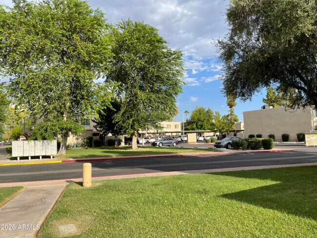Building Photo - 4158 N 81st St