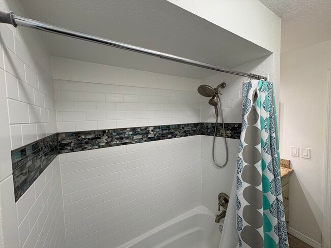 Building Photo - 6195 Pecan Rd