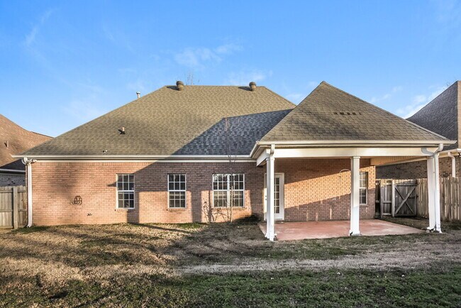 Building Photo - 3045 Roseleigh Dr