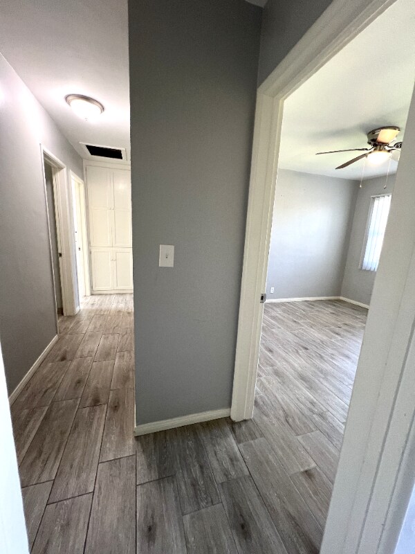 Building Photo - 1122 E Santa Fe Ave