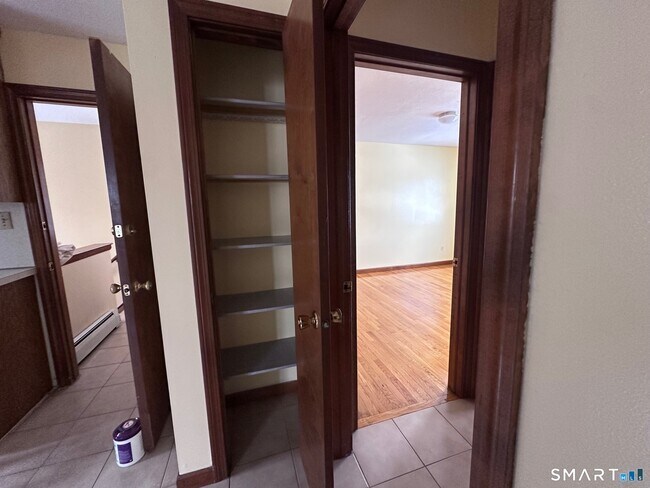 Building Photo - 61 Newbury St