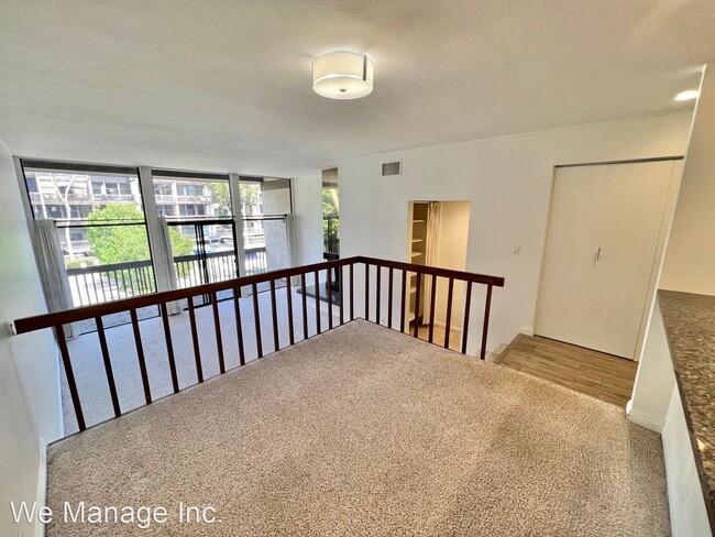 Building Photo - 1 br, 1 bath House - 6219 Marina Pacifica ...