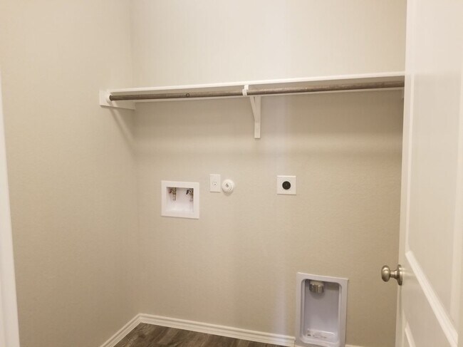 Building Photo - 8511 Cassia Cove