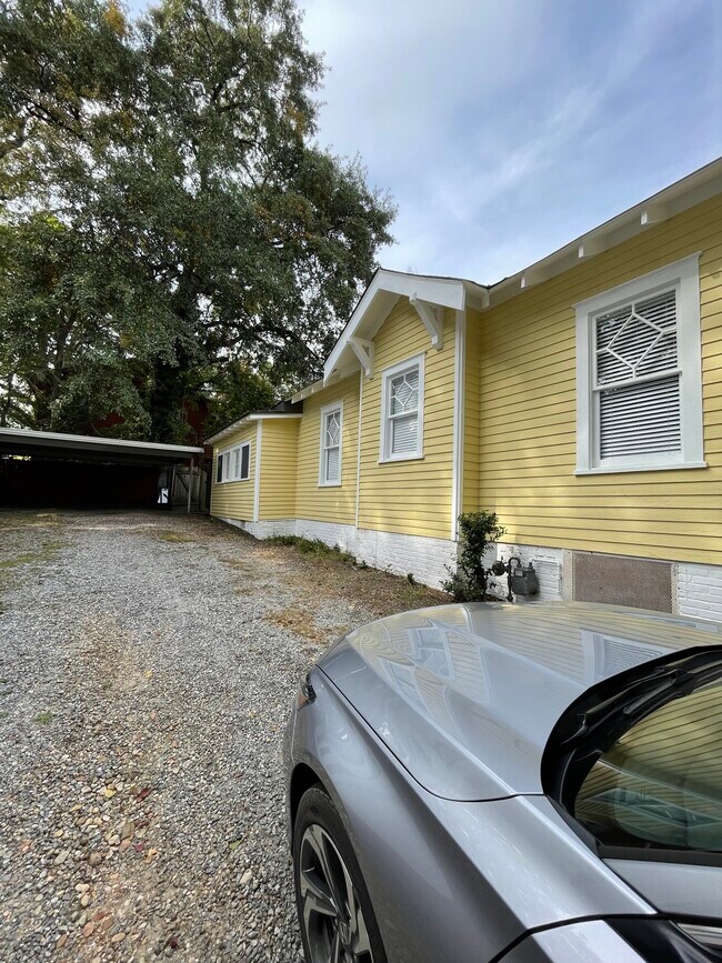 carport, back entrance - 2017 18th Ave