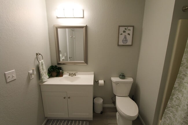 Building Photo - Limited Time 1/2 OFF Rent Now and 1/2 off ...
