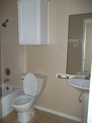 Building Photo - 1757 Carrington Dr