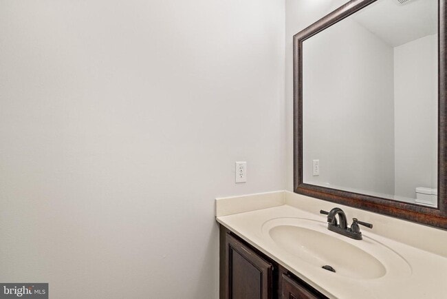 Building Photo - 203 Princeton Cir