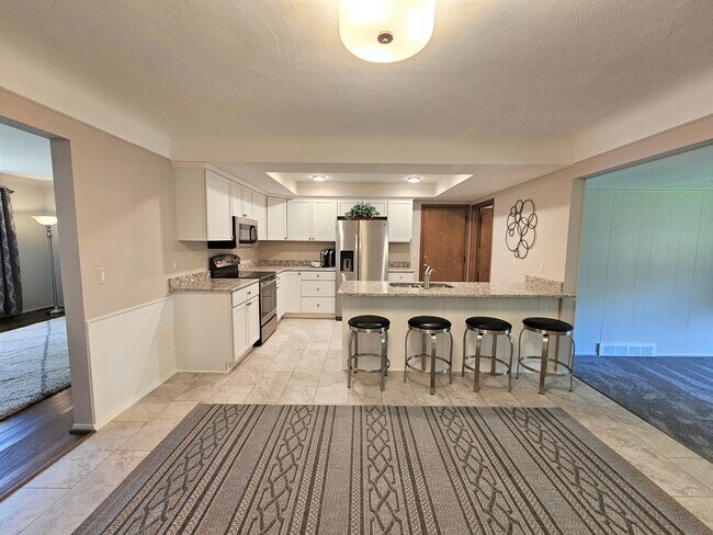 Building Photo - 53416 Tundra Dr