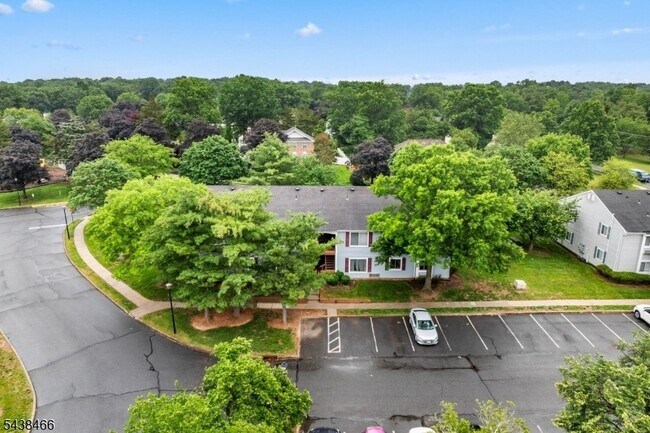 Building Photo - 111 Aimwick Ct