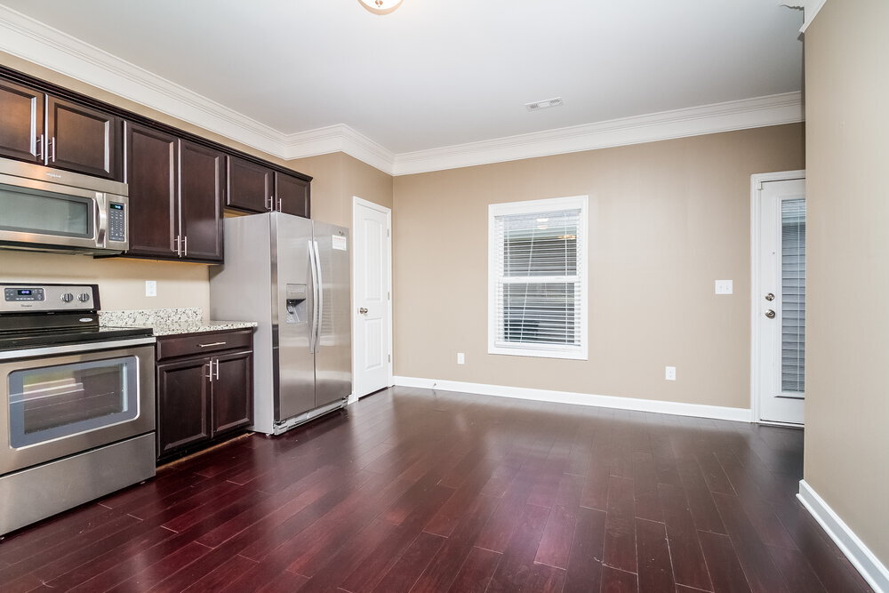 Building Photo - 2232 Dale View Dr