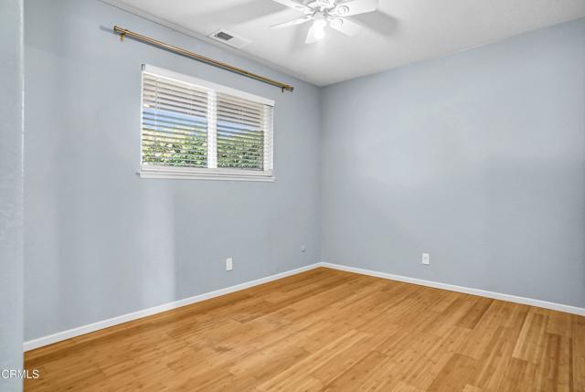 Building Photo - 1307 S Petit Ave