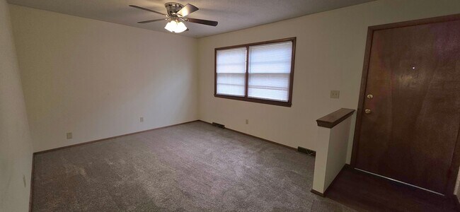 Building Photo - 2 Bedroom House close to Hospitals!  $895