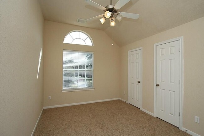 Building Photo - 63 S Archwyck Cir