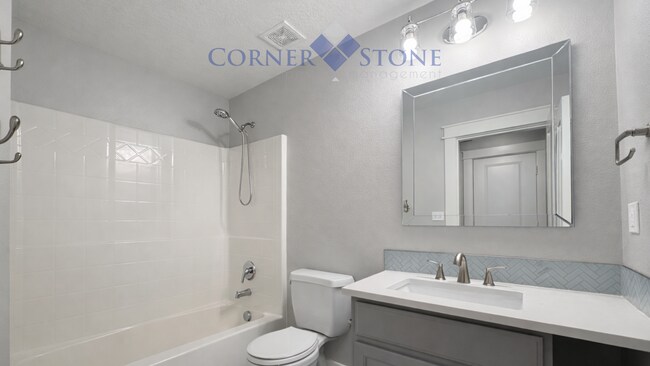 Building Photo - Beautiful Remodeled Home in Boise!