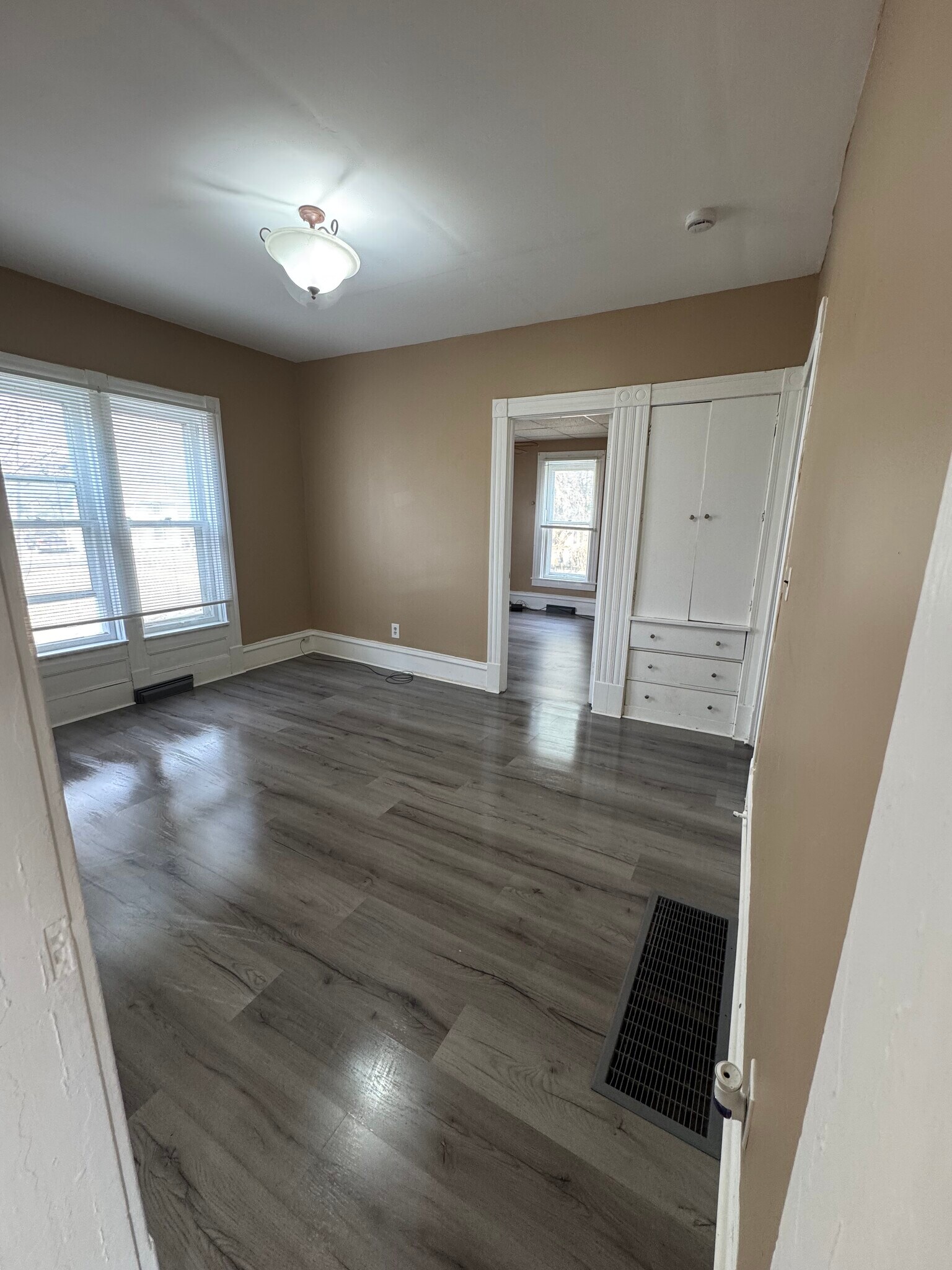 Building Photo - 11 Columbia Ave