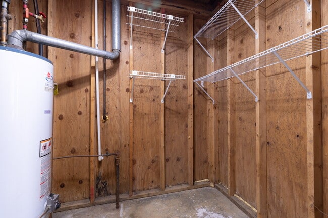 Building Photo - $200 Off First Month Updated 2BR Ground Level Condo Minutes for I77 in Rock Hill!