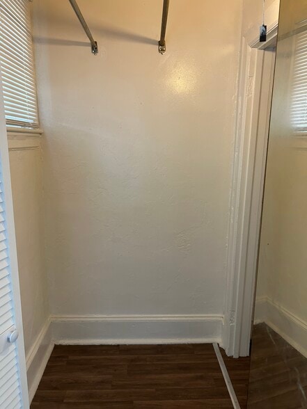 Building Photo - 5447 Sansom St