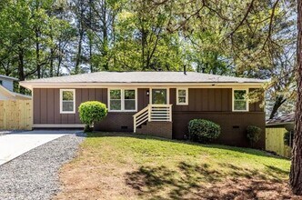 Building Photo - STUNNING RENOVATION! Modern 3BR/2BA Ranch in Sought-After Location!