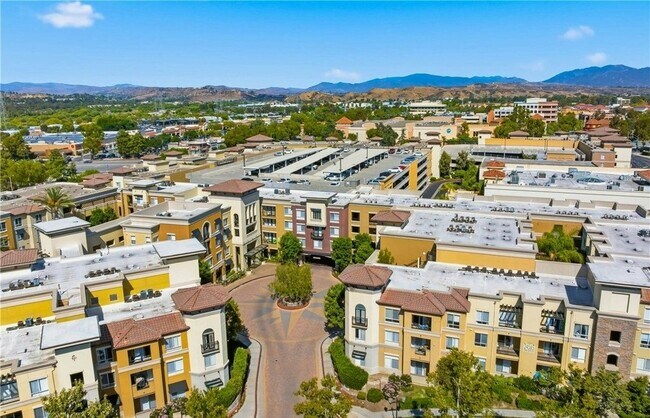Building Photo - 24545 Town Center Dr